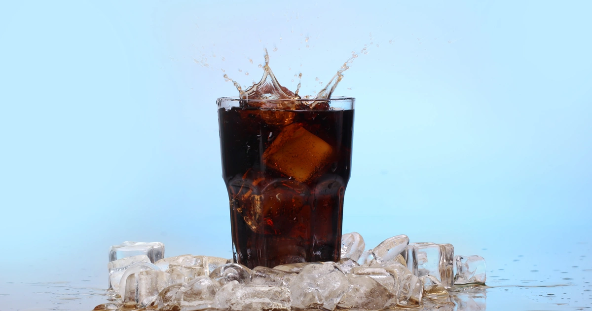 cola - frisdrank - glas - Freepik