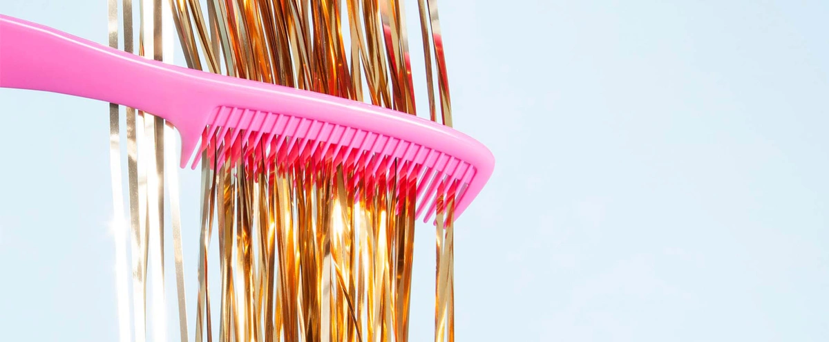 header - haar - kam - roze - linda stulic