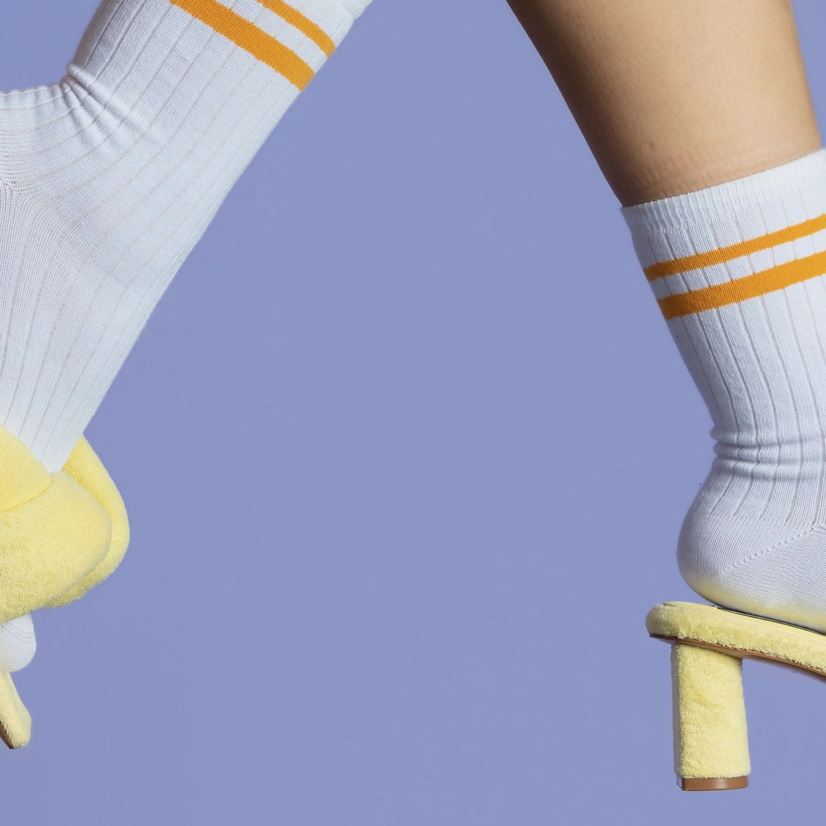 witte sport sokken - Freepik