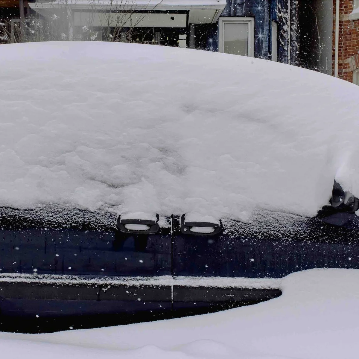 Sneeuw - auto -pexels