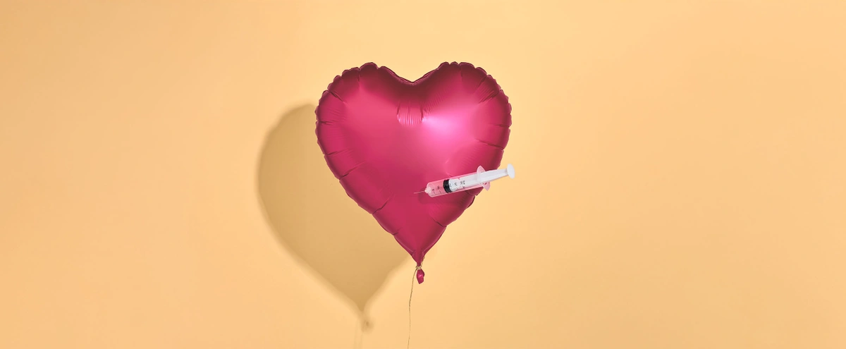 Editie 08 - Stills - B&M verhaal 3 Liefde en Seks - Geel - HartjeBallon - Prik - Tom ten Seldam - Styling Cheri van Rijn - Header