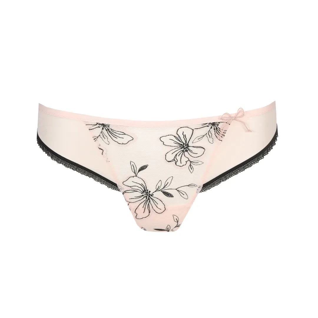 String Marie Jo