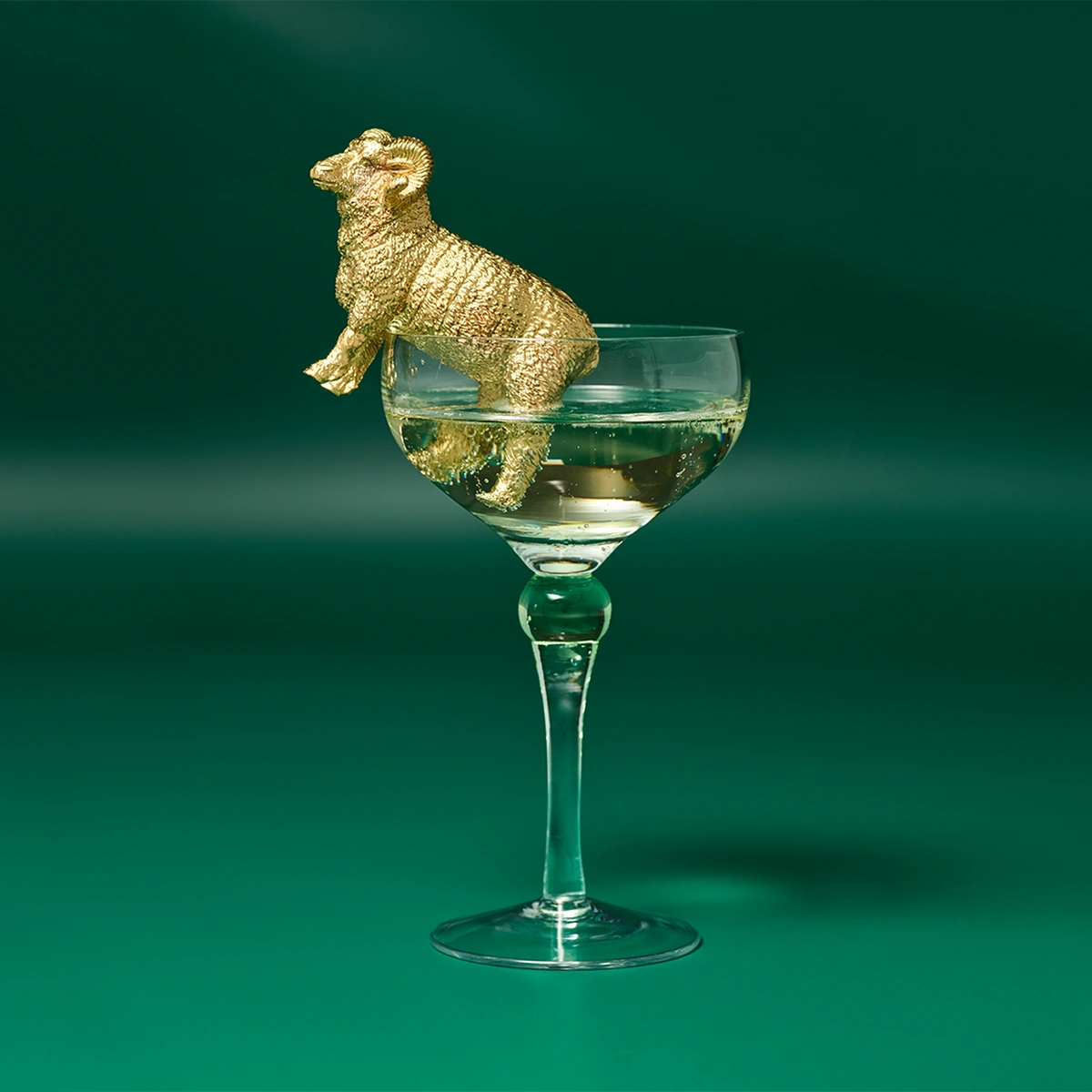 Sterrenstof horoscoop sterrenbeeld ram