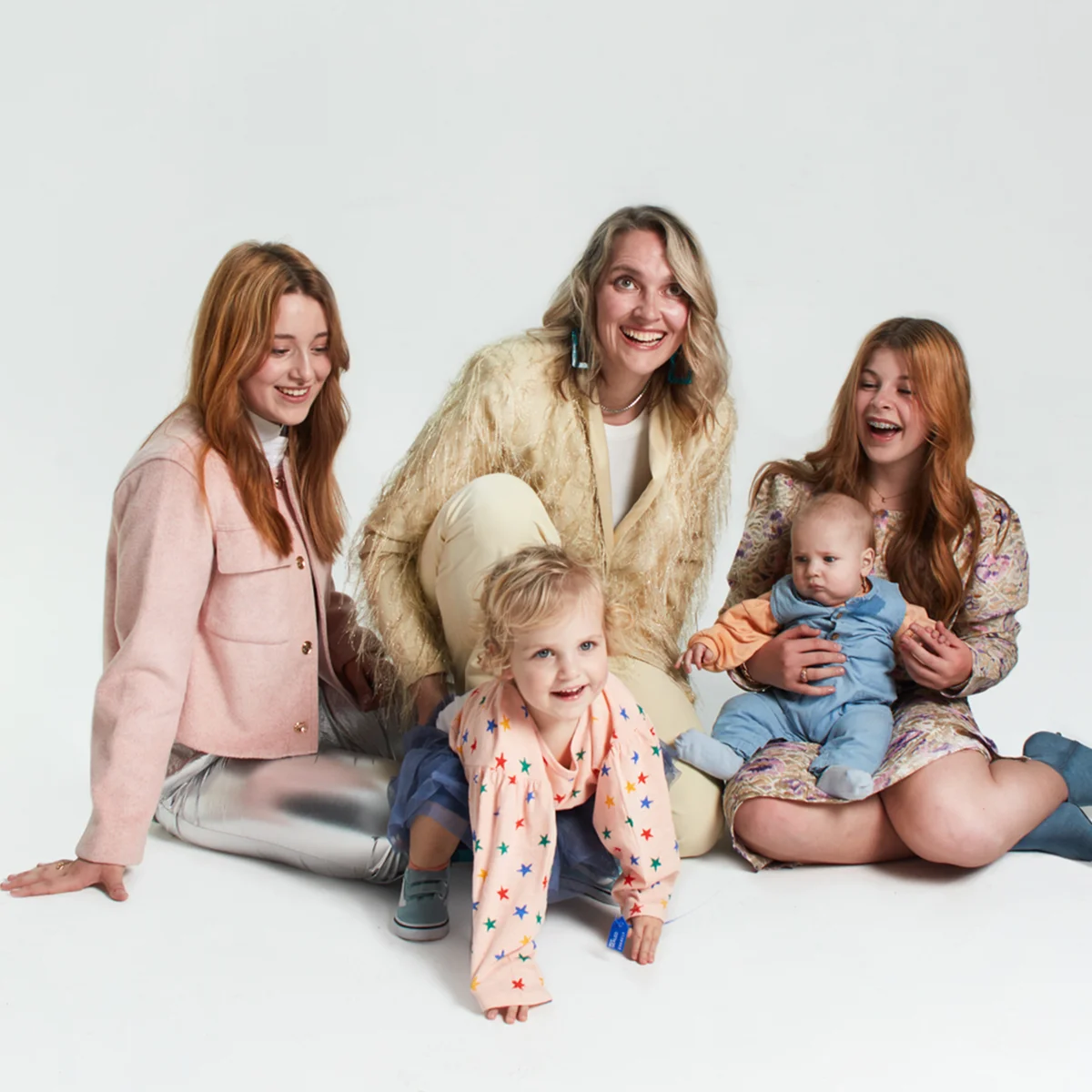 2023 - 04 BS - Header - Ilona de Ruyter - Portrettenserie - baby's - kinderen - fotografie Lisanne van Campenhout - interview Joanne Wienen 1