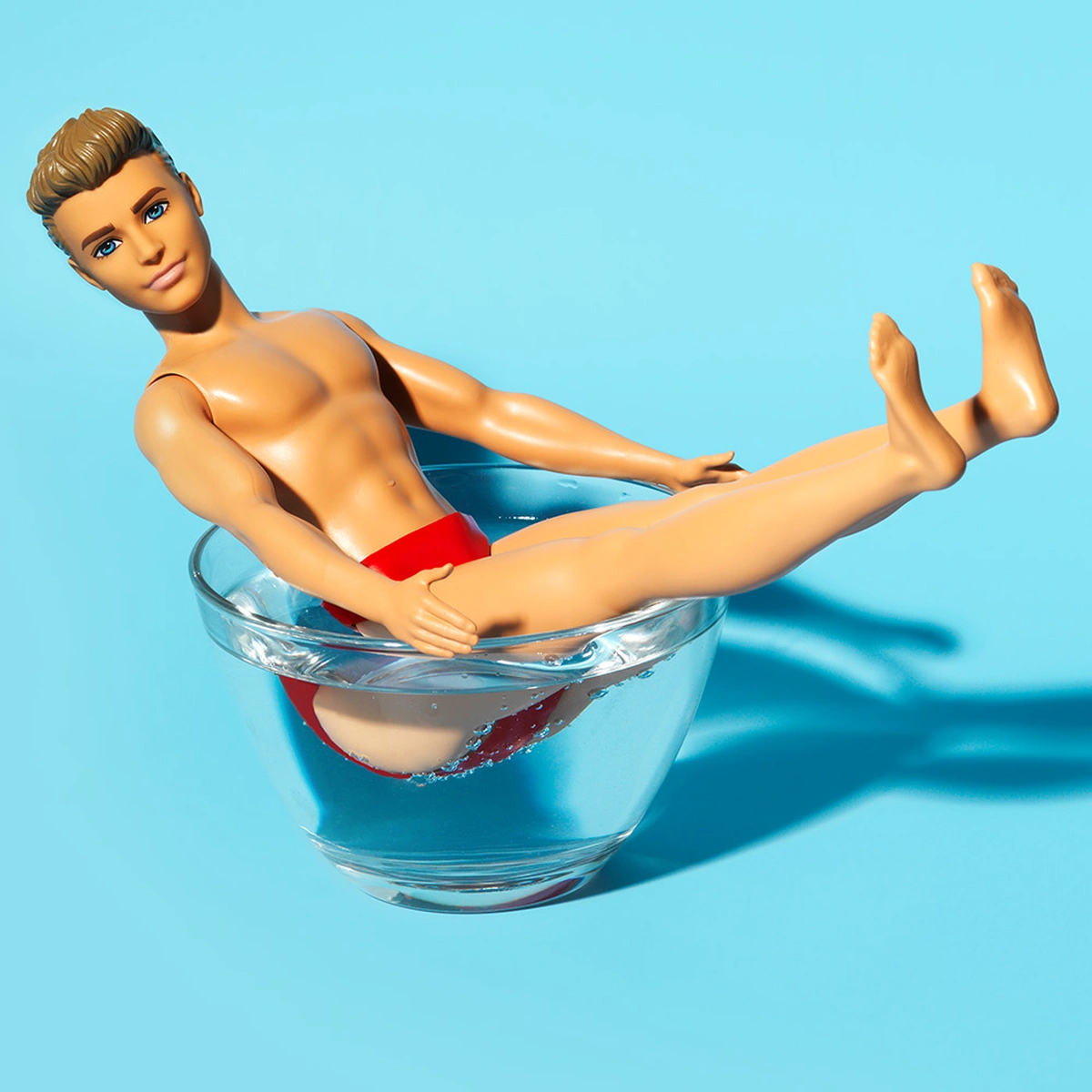 header - barbie - ken - liggen - water - frank brandwijk
