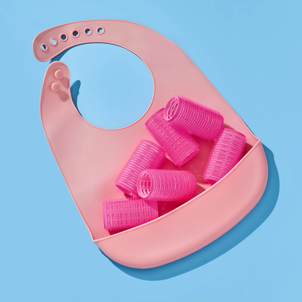 header - krulspelden - slabber - roze - kinderen - baby - tom ten seldam