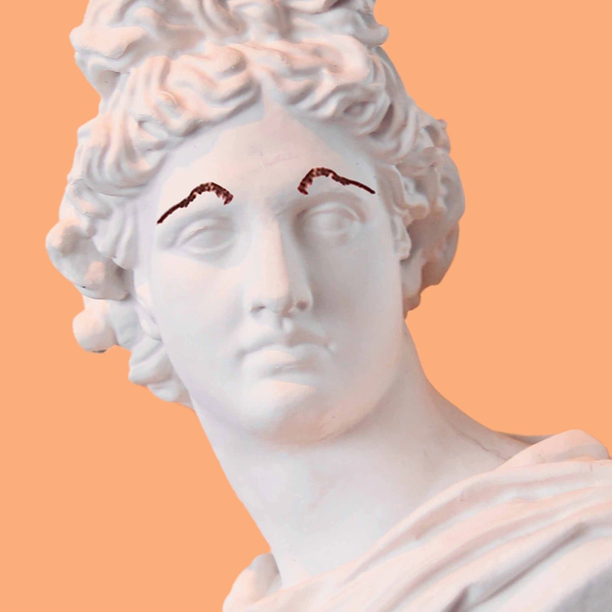 header - buste - beeld - wenkbrauwen - pexels