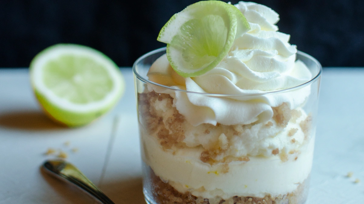 Fokking snel klaar: vier (toch) de zomer met dit gin-tonictoetje