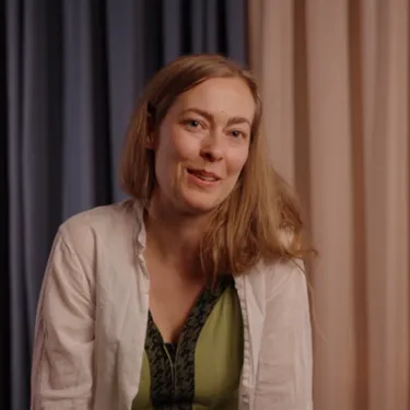 Video coverbillede af Forfatterinterview: Caroline Albertine Minor om 'Nivå Bugt Strandenge'