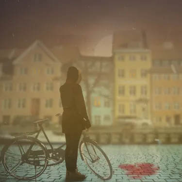 Video coverbillede af Bogtrailer: 'Pigen på billedet' af Heidi Amsinck