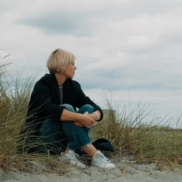 Video coverbillede af Forfatterinterview: Lærke Kløvedal om 'Sømærke'