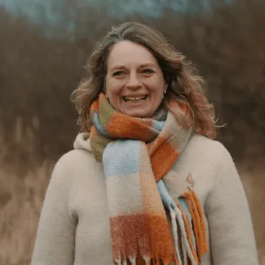 Video coverbillede af Forfatterinterview: Charlotte Weitze om 'Ulvemælk'