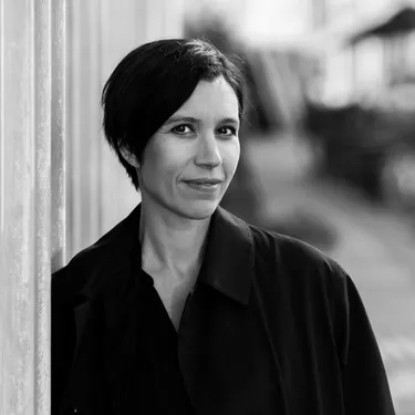 "Romanen har ulmet i mig i mange år, men jeg har ikke været i stand til at skrive den før nu"