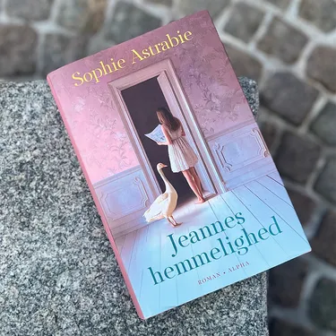 Et stjålet maleri, begravede hemmeligheder og en fortid, der nægter at forblive skjult