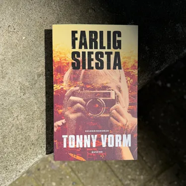 Farlig siesta af Tonny Vorm