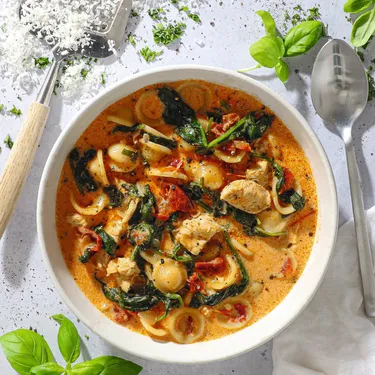 Billede af One pot marry me chicken-suppe