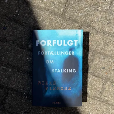 Forfulgt af Rikke Viemose