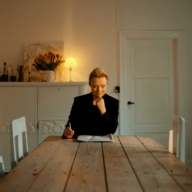 Video coverbillede af Forfatterinterview: Helle Helle fortæller om Hafni 