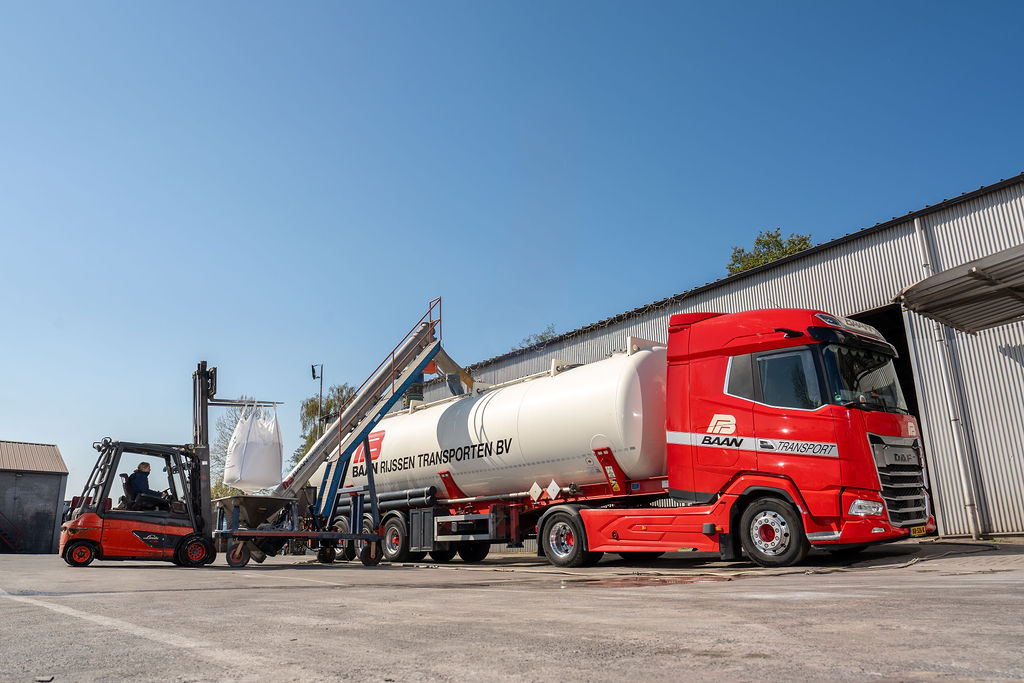 Baan Rijssen Transporten warehouse loading bay where bulk vehicles are prepared for delivery