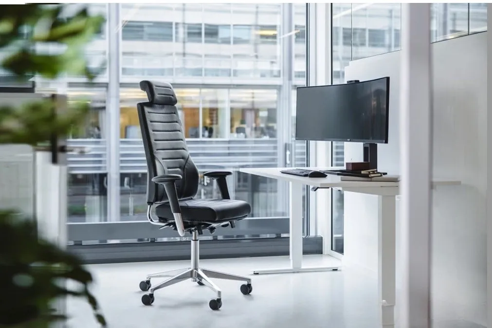 Axia Exlusive directie bureaustoel van RH Flokk