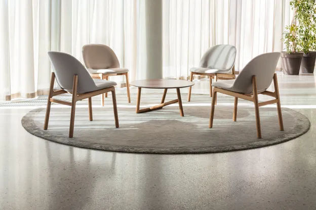 Crassevig Italiaans designmeubilair in een wachtkamer