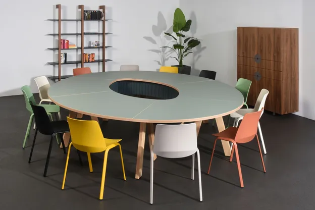 Castelijn modulaire vergadertafel met houten onderstel