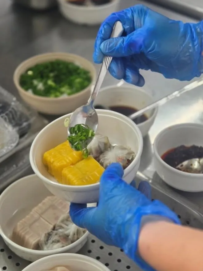 The chemistry of restaurant flavours