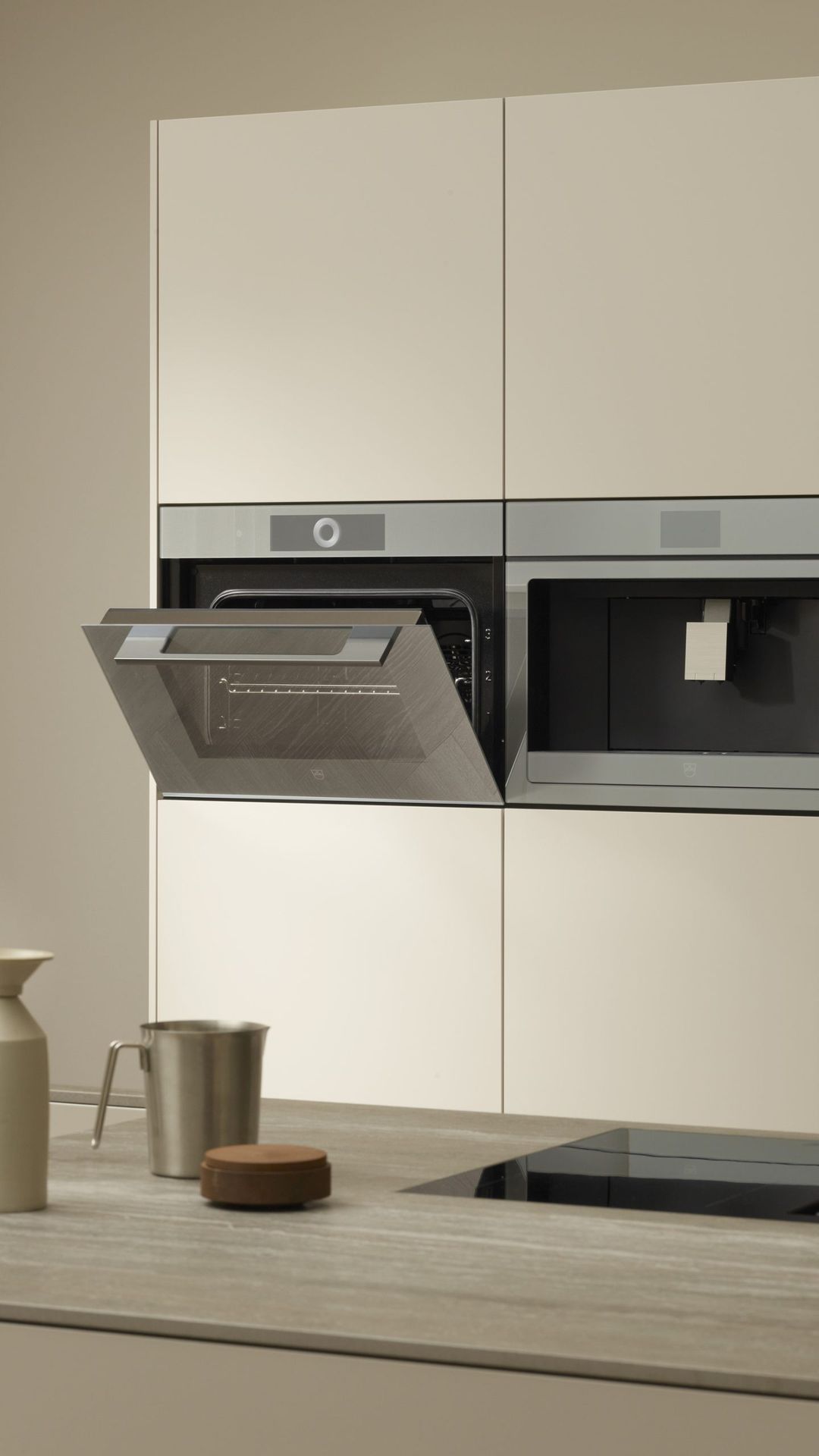 V-ZUG Combair V2000 Platinum mirror glass