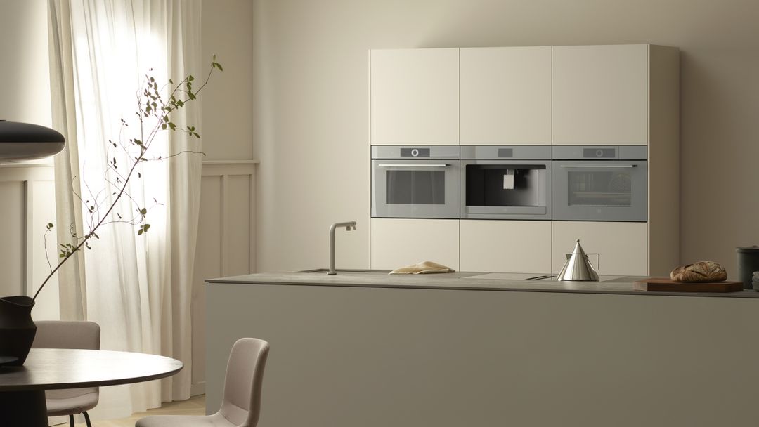 V-ZUG CombiSteamer V6000 45cm Black Glass