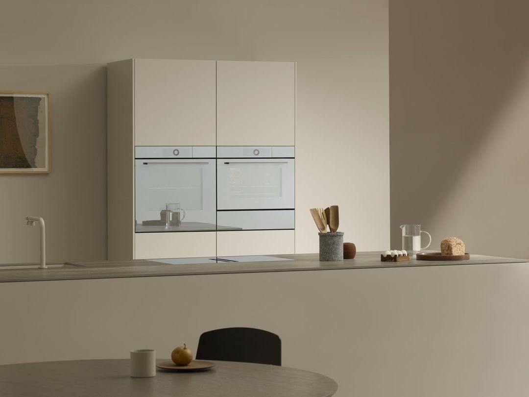 V-ZUG CombairSteamer V2000 60cm Platinum Mirror Glass