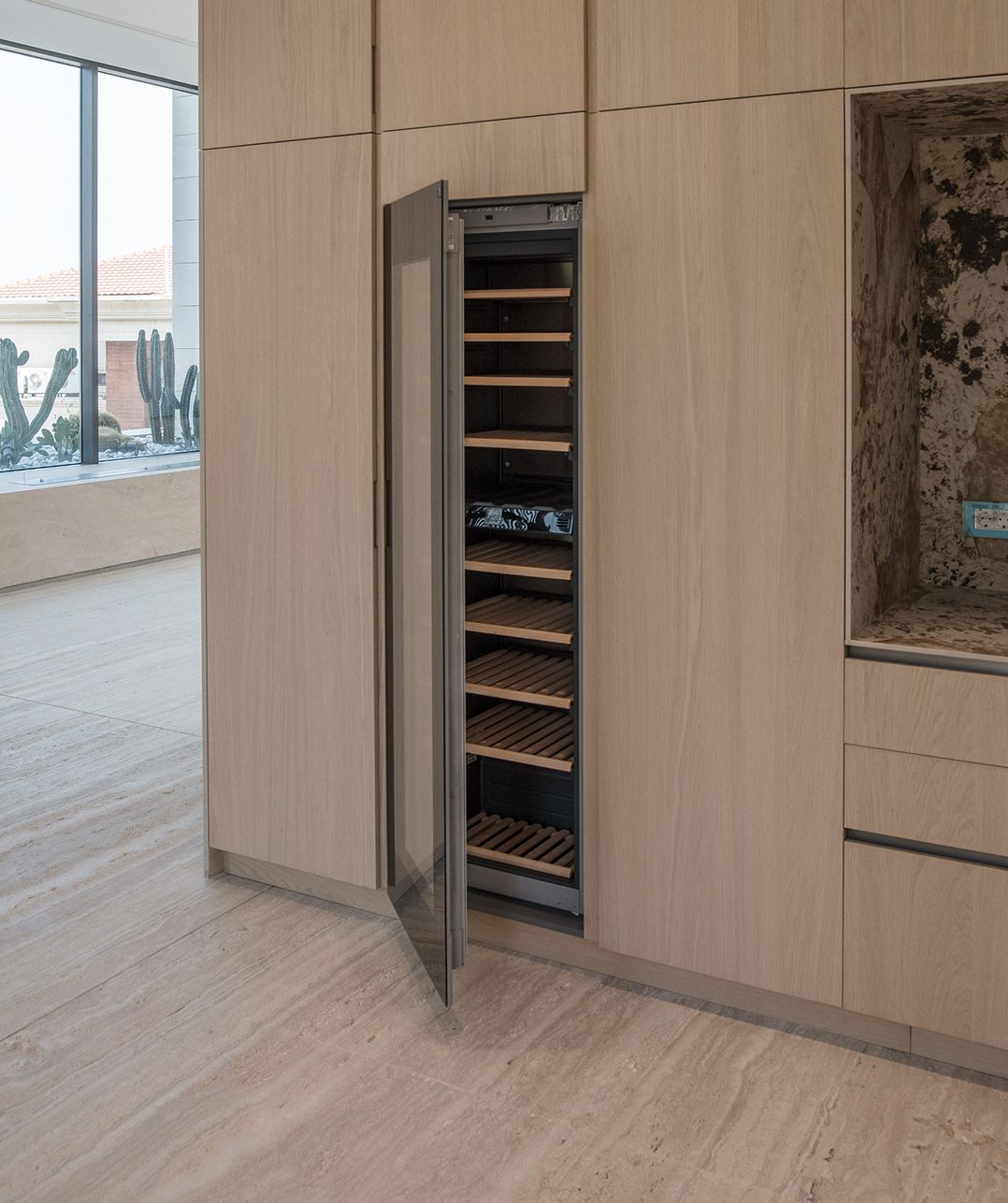 Milk Oak kitchen island, Cornet El Hamra