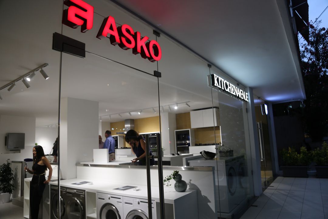 Kitchen Avenue Expands to Hamra