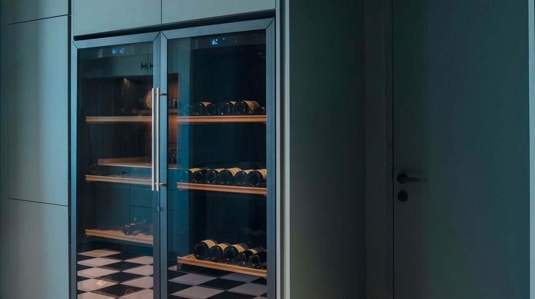 Olive Detour and Ivory Oak kitchen in Kraytem, view 3