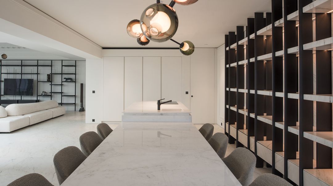 Clean-lined kitchen in Achrafieh, view 3