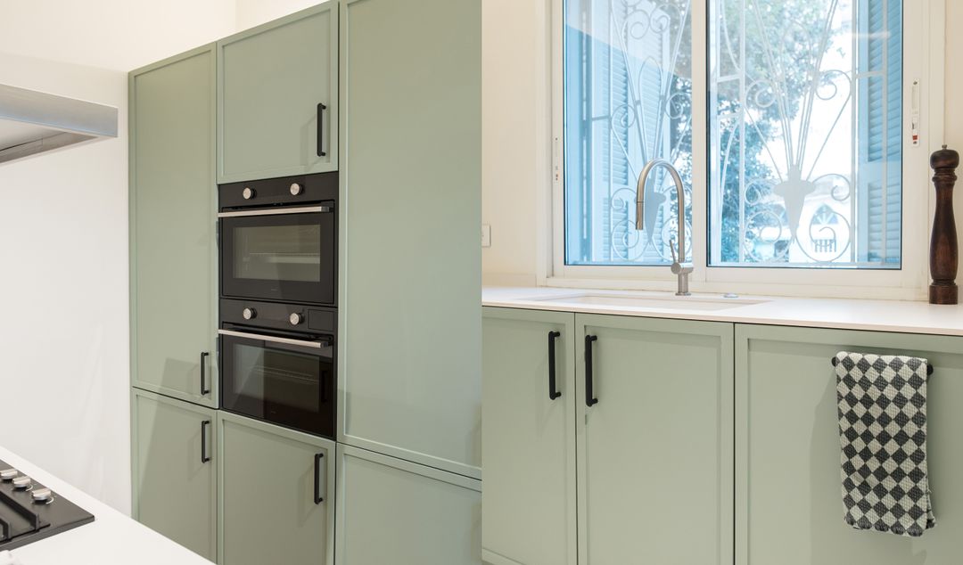 Oak and green lacquer kitchen in Beit Meri, view 4