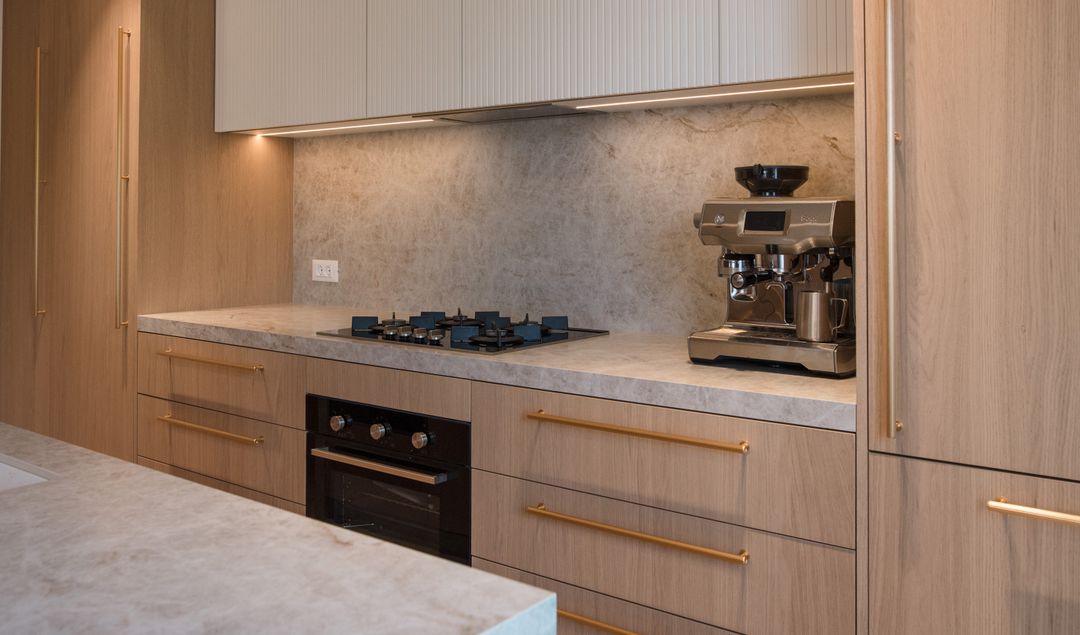 Ivory Oak kitchen in Batroun, view 6