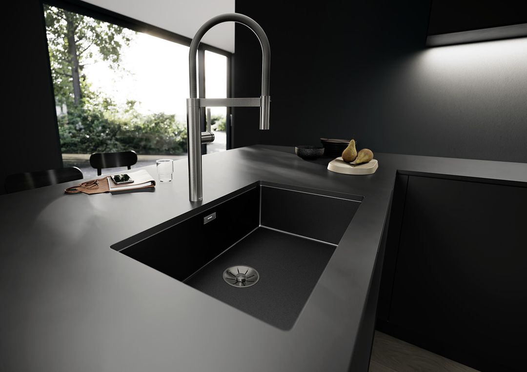 BLANCO Culina-S II semi-pro kitchen mixer tap in use