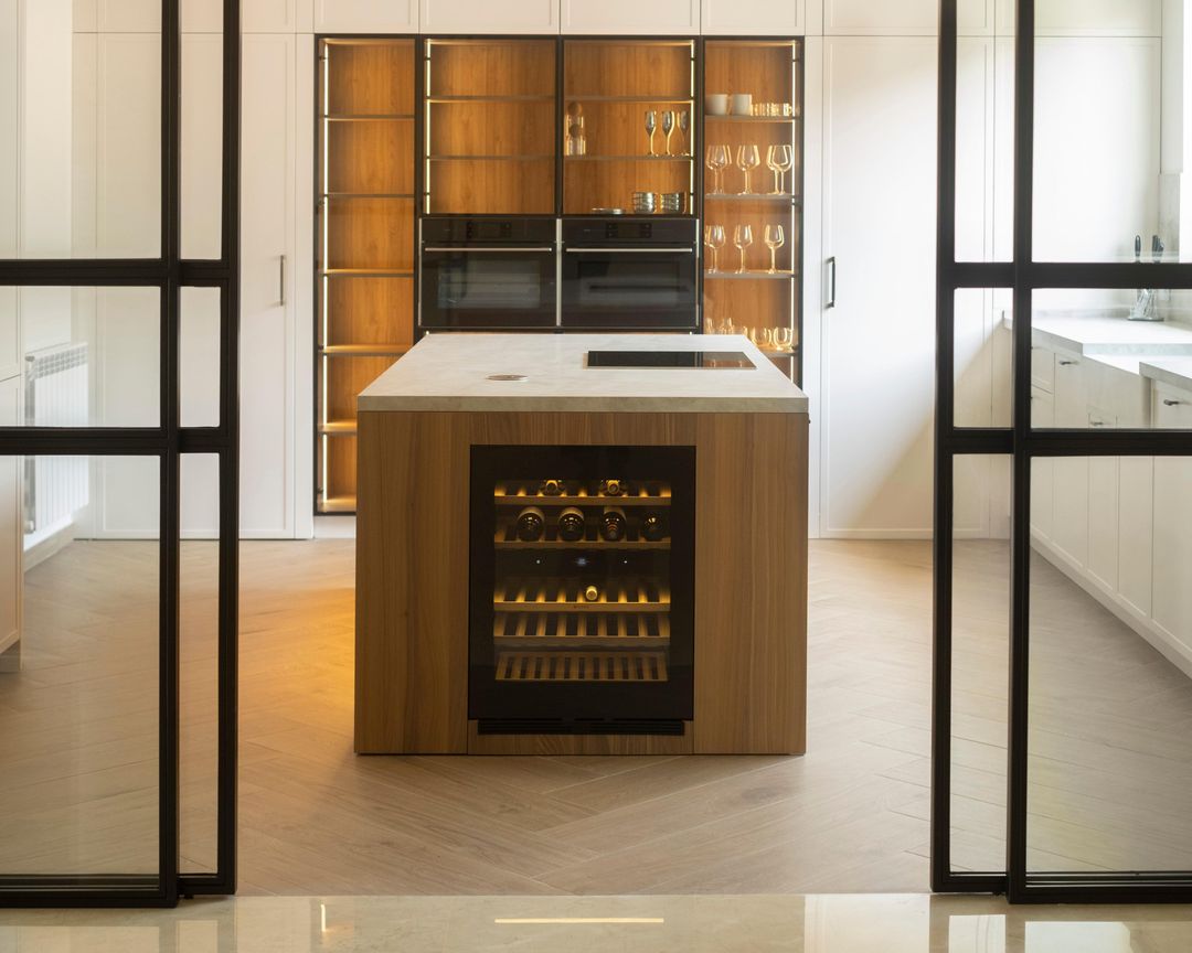 Classic walnut and white lacquer kitchen in Rabieh