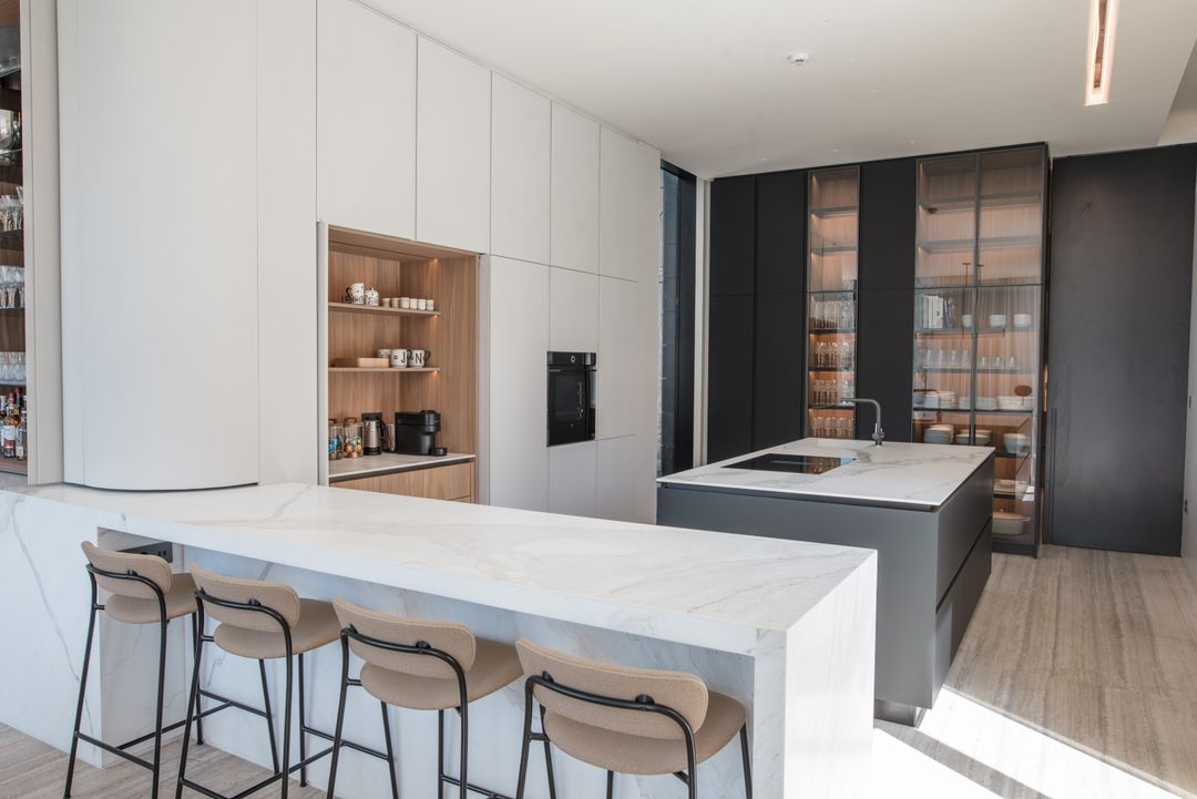 Frozen walnut kitchen in Cornet Chehwan