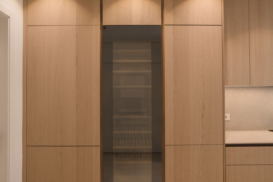 Ivory Oak kitchen in Beit Meri, view 3