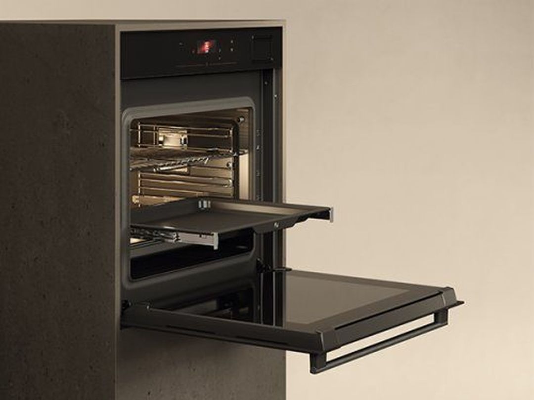 ASKO Electric Oven - Fully extendable rails