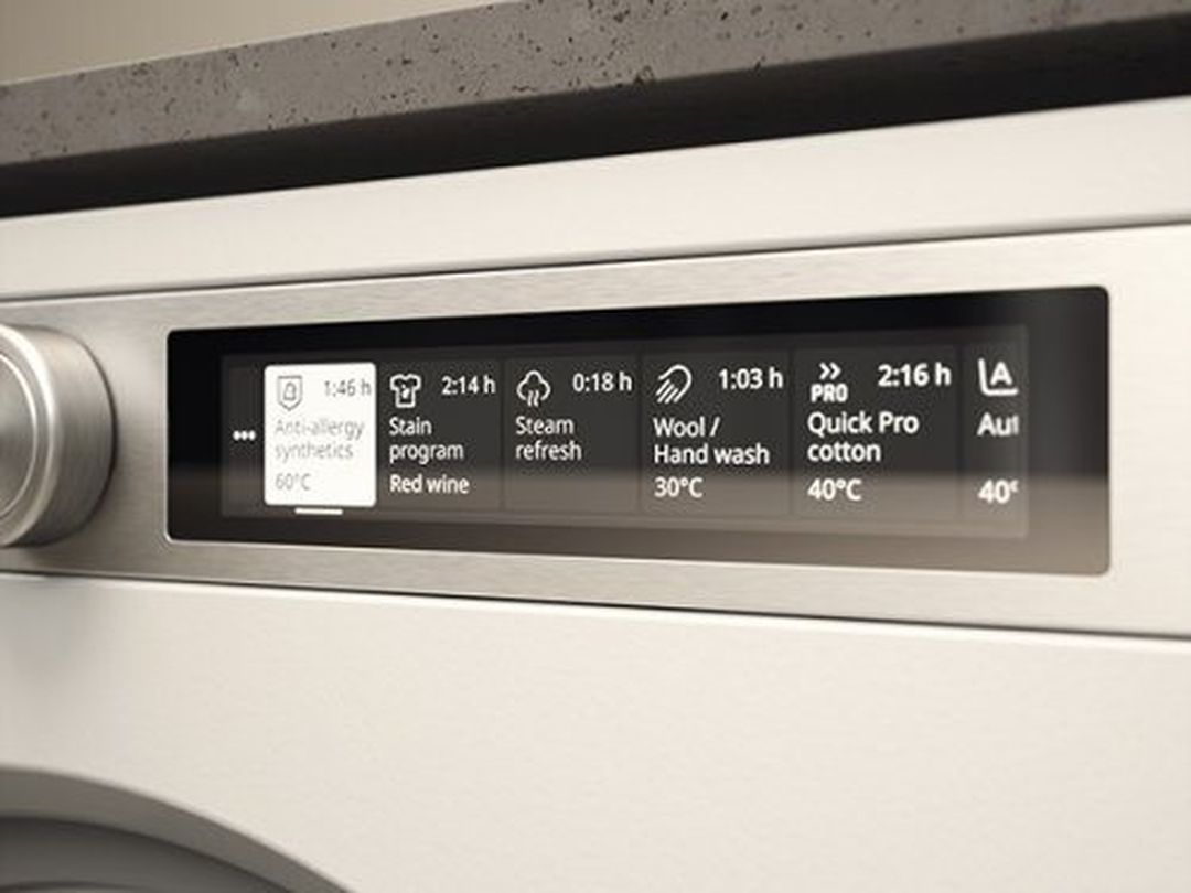 Full color TFT touch display
