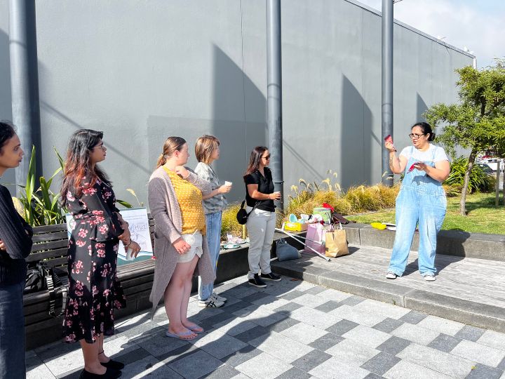 Multicultural Women Hui (photo 7)