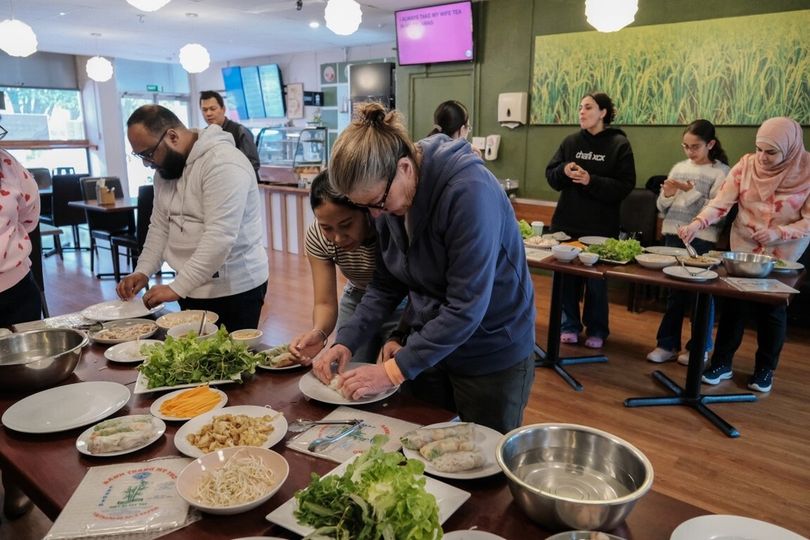 Culture Share: Making Gỏi Cuốn (Vietnamese Summer Rolls) (photo 7)