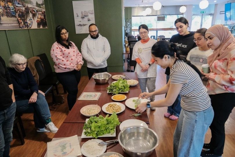 Culture Share: Making Gỏi Cuốn (Vietnamese Summer Rolls) (photo 2)