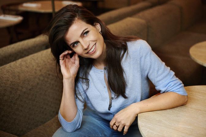 Portretfoto Elise Schaap