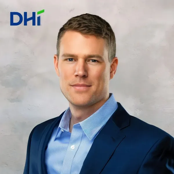 LinkedIn headshot example #11, real photo enhanced by AI