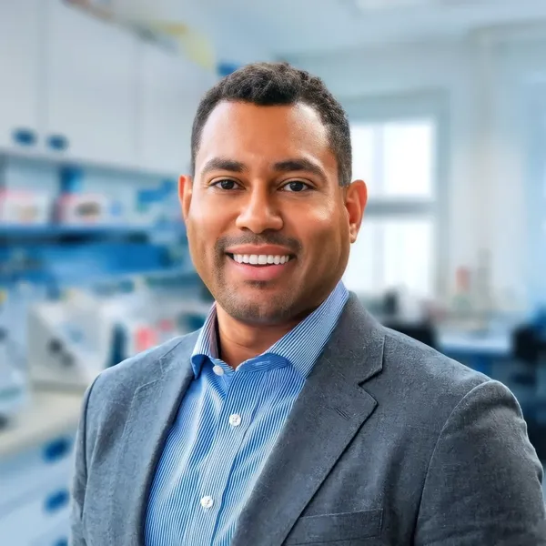 Corporate headshot example #17, real photo enhanced by AI