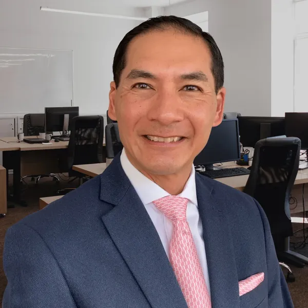 Before headshot enhancement