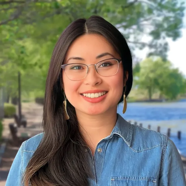 LinkedIn headshot example #7, real photo enhanced by AI